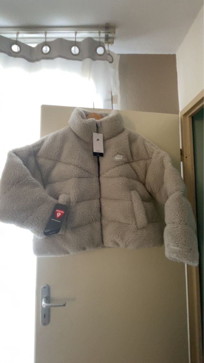 Manteau Nike neuf femme - photo numéro 4