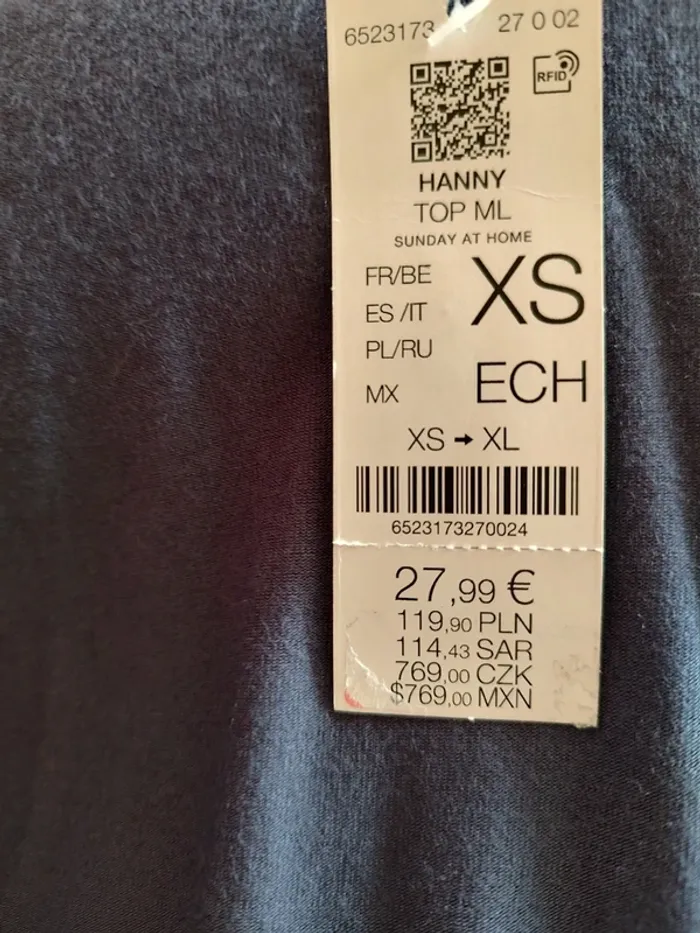 Haut pyjama cache coeur Taille XS🤍 - photo numéro 3
