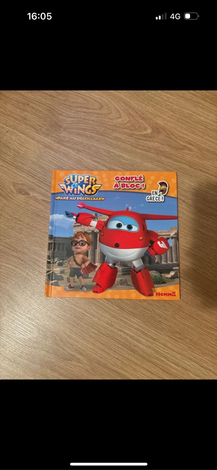 Livre enfant super wings gonflé à bloc! En Grèce!