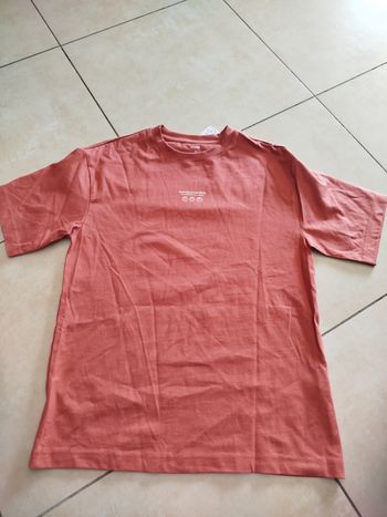 T shirt Kiabi neuf taille XS