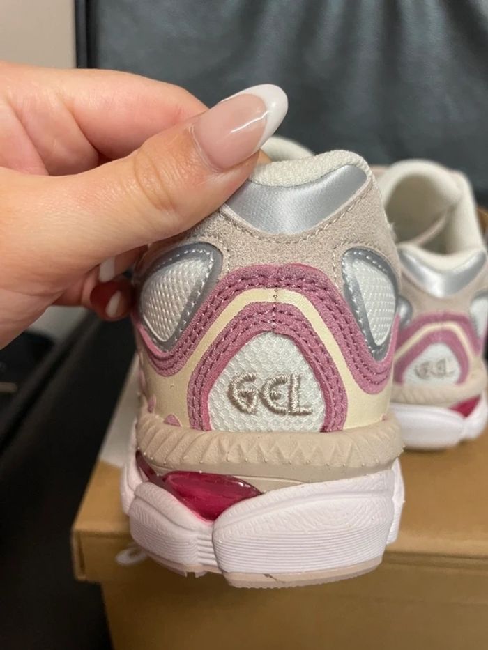 Asics Gel Nyc 41.5 - photo numéro 5