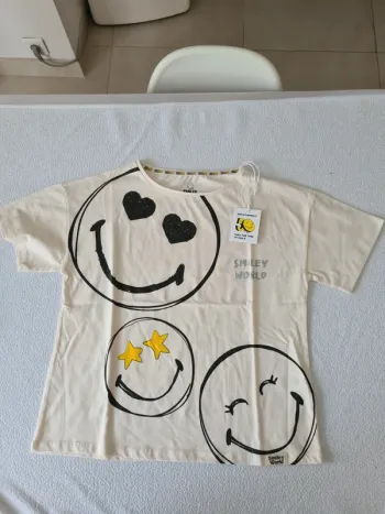 T-shirt Smiley Word neuf 11/12 ans