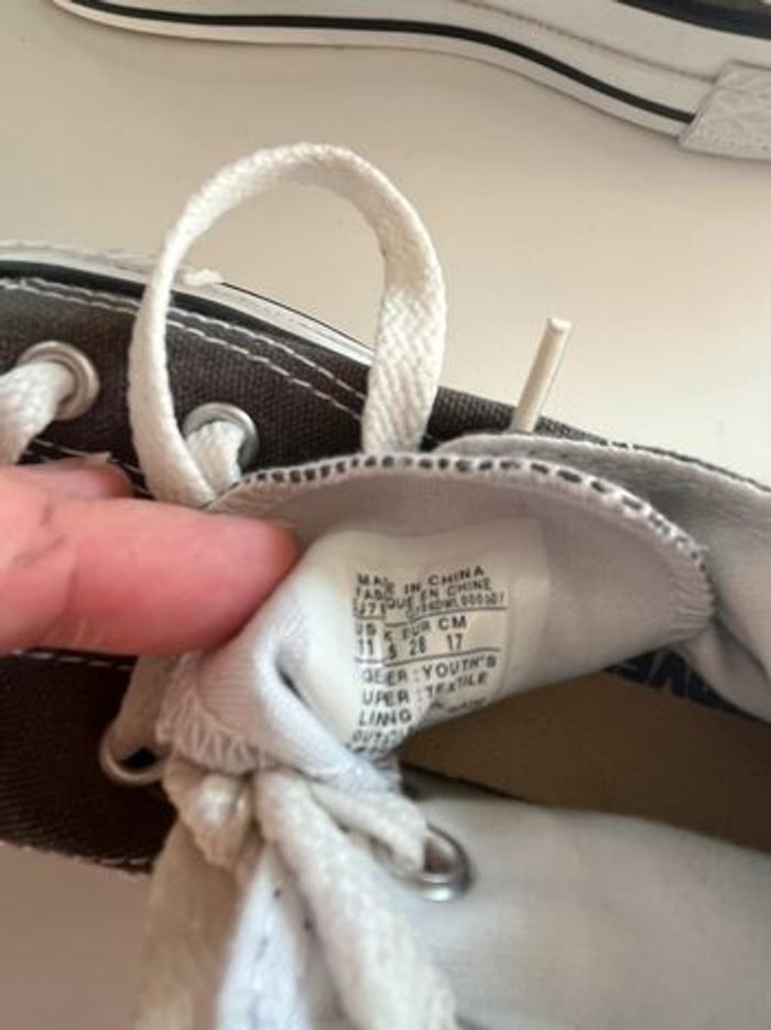 Converse grise - photo numéro 4