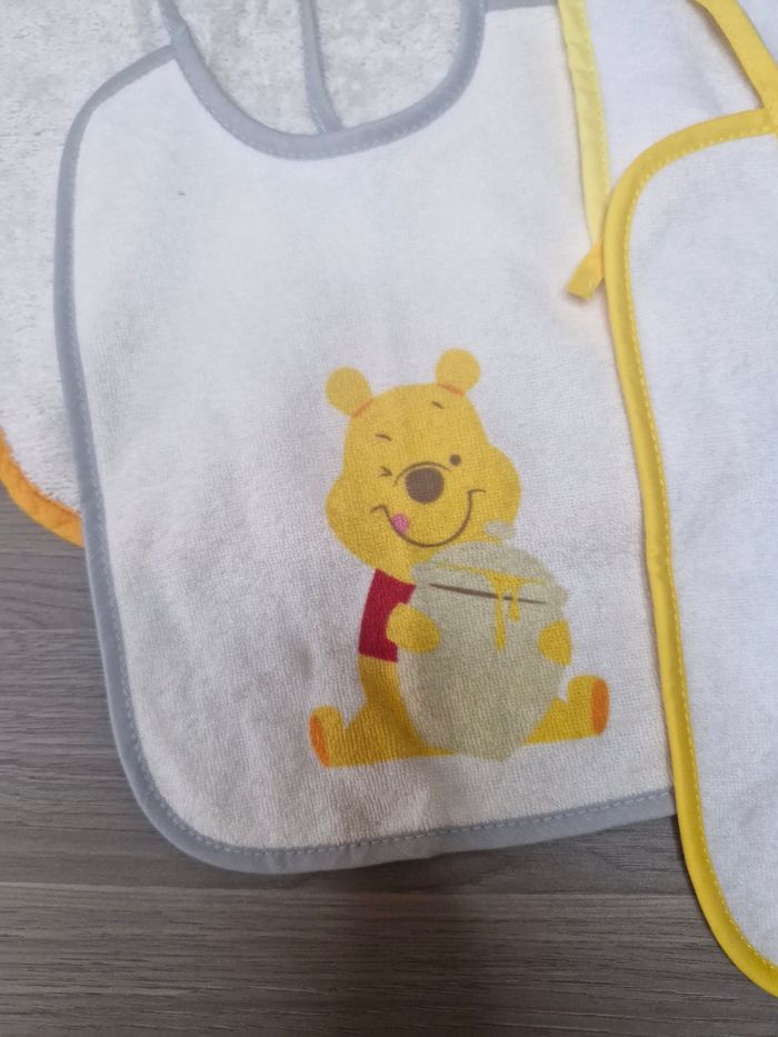 Lot 5 bavoirs Winnie the Pooh - photo numéro 3