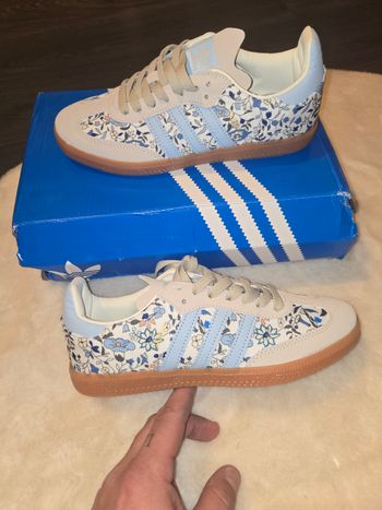 Basket adidas samba liberty 38