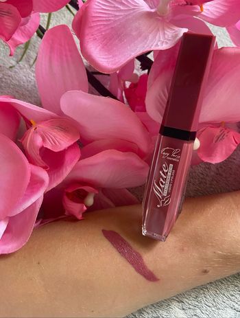 Lip gloss mat
