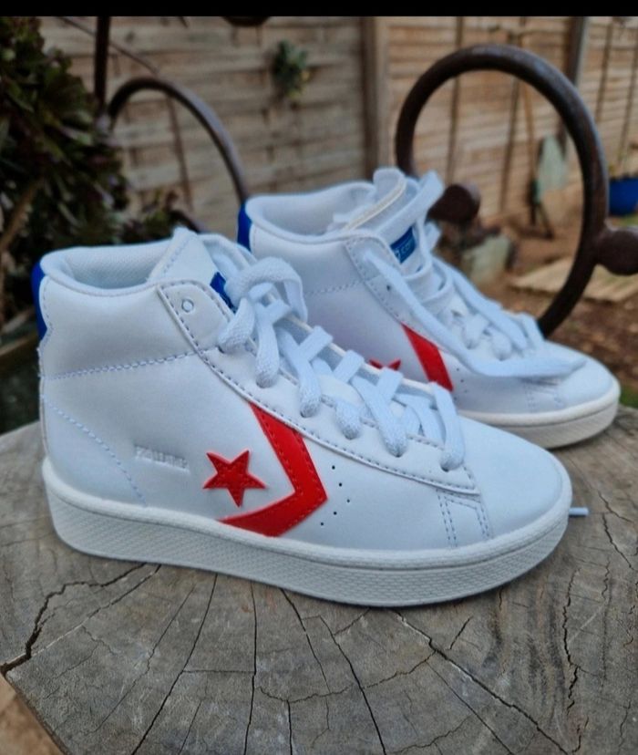 Converse - photo numéro 4