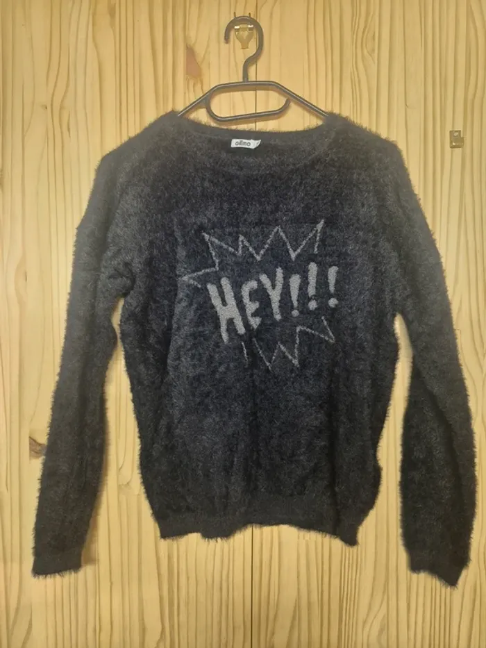 Pull noir