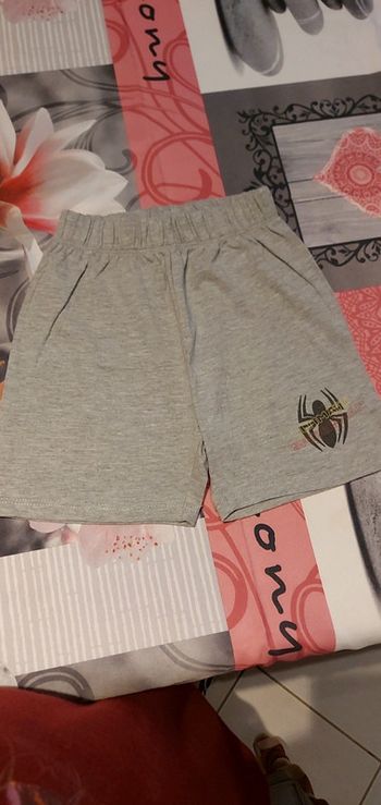 Short gris clair