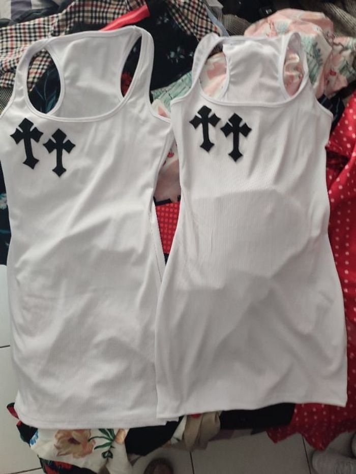 #kytieSfemme. 2 robes đź‘— sans manches taille S/M