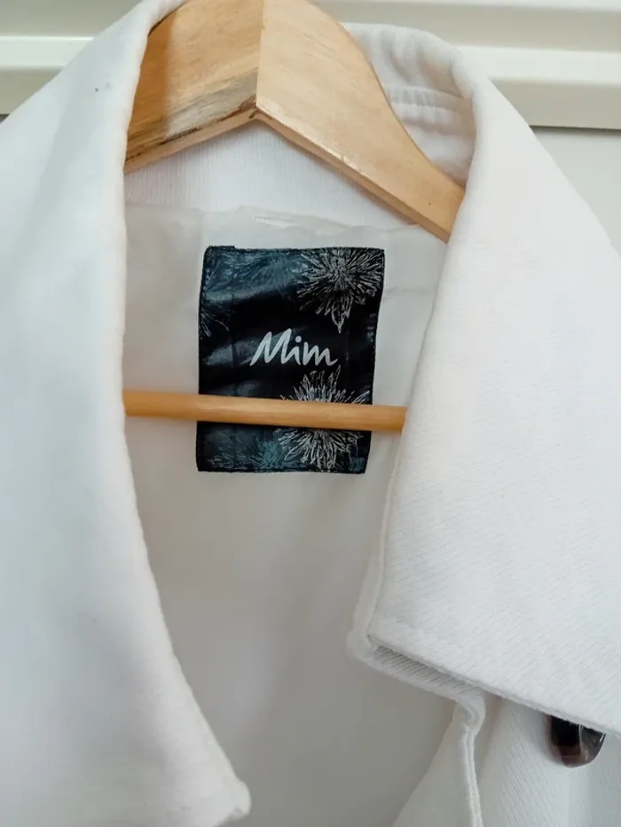 Veste Blanche de chez Mim Neuve taille 40/L Cintré à la taille - photo numéro 3