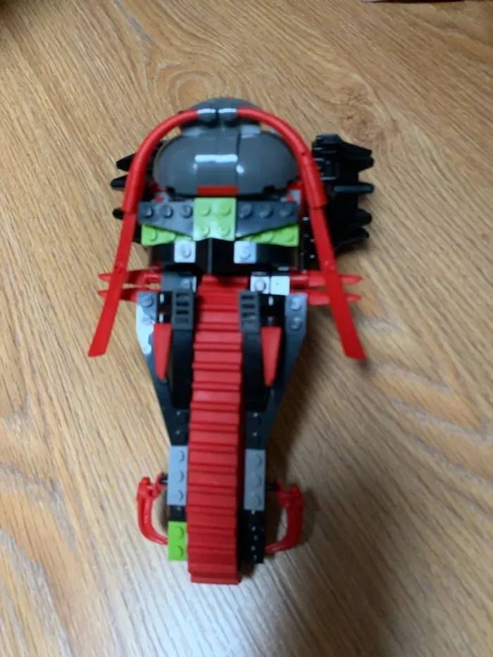 La moto guerrière Ninjago - photo numéro 2