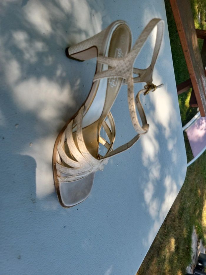 Chaussures talons - photo numéro 5