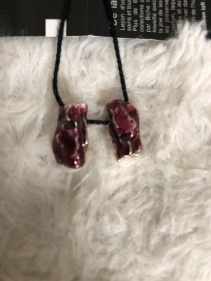 Boucles d’oreilles de créateur biche de bere « cassis » à clips NEUVES - photo numéro 3