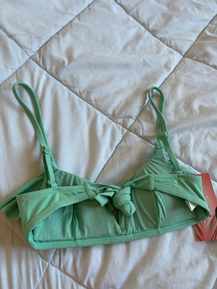 Haut de maillot de bain vert palle volant coque bretelles neuf taille XXS/32 - photo numéro 3