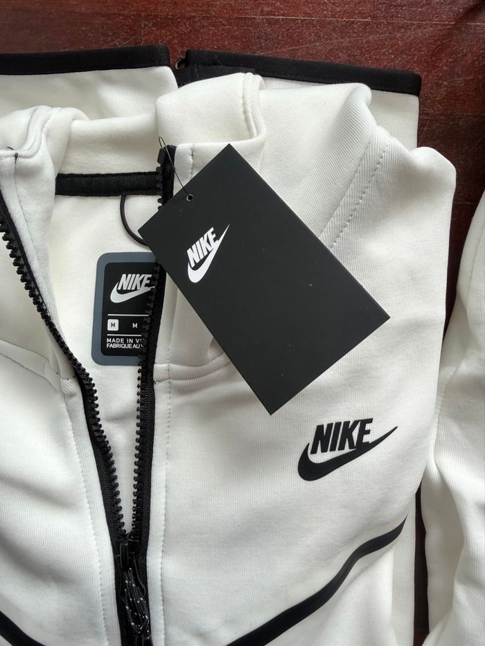 Nike Tech Fleece gris complet Taille M - photo numéro 3