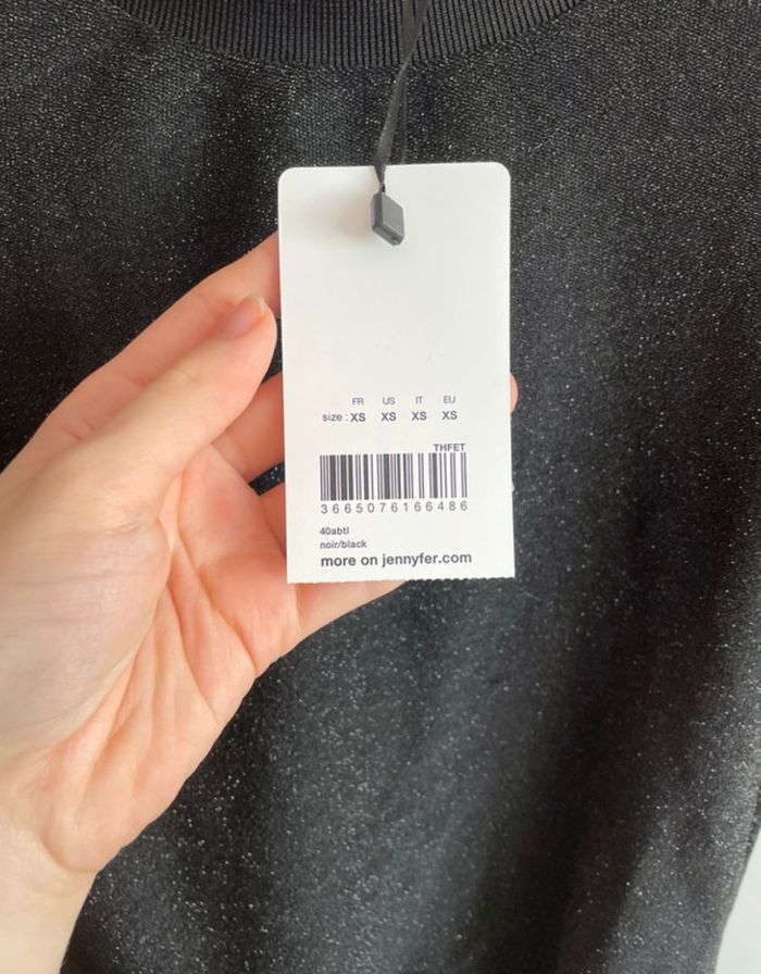 Tee shirt a manches courtes noir pailleté et gris pailleté, taille Xs, marque Jennyfer. - photo numéro 3