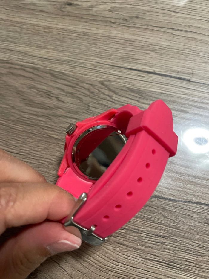 Montre rose - photo numéro 2