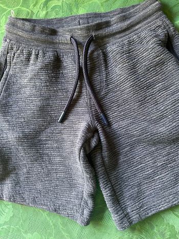 Short marine 7 ans garçon C&A neuf