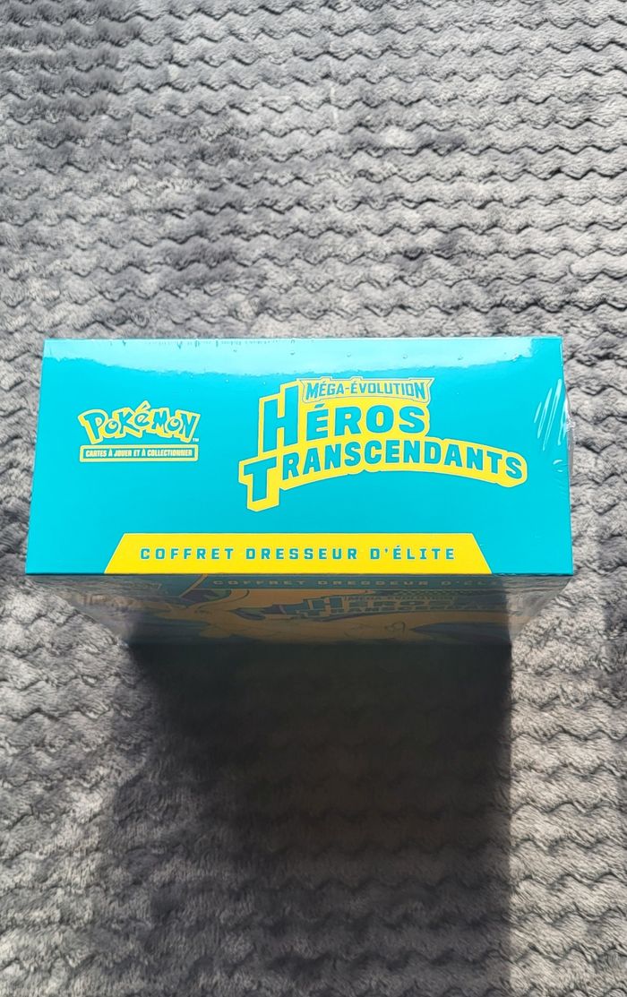 ETB Héros Transcendants Scellé ME2.5 - photo numéro 3