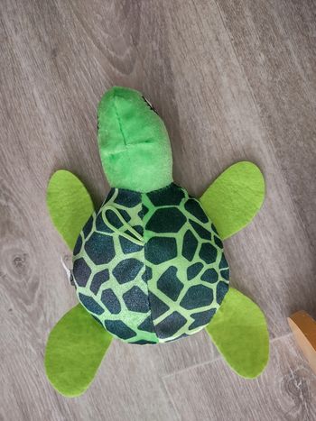 Peluche verte tortue