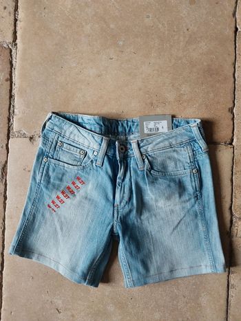 Short femme en jean Pepe jeans taille 27 ( 36 ) neuf avec étiquette