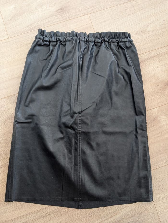 Jupe simili cuir la city 38 - photo numéro 3