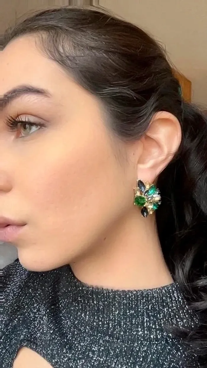 Magnifiques boucles d'oreilles cristaux Zara - photo numéro 3
