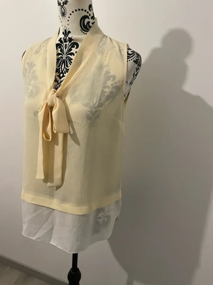 Blouse débardeur sans manche jaune clair et blanc en voile noeud cravate devant taille 40 - photo numéro 3