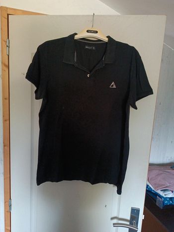 Deux polos manches courtes neufs taille M homme