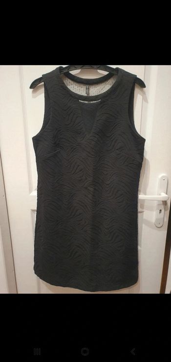 Robe noir