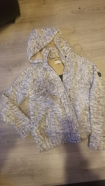 Veste à capuche très chaude benson et cherry