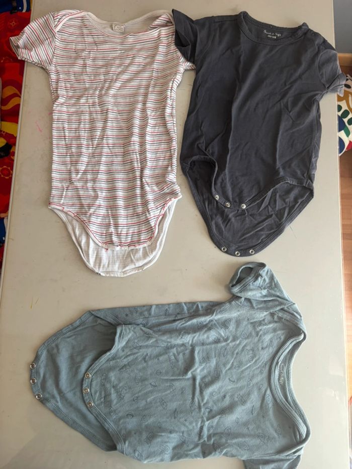 Lot de 9 bodys 36 mois 3 ans - photo numéro 4