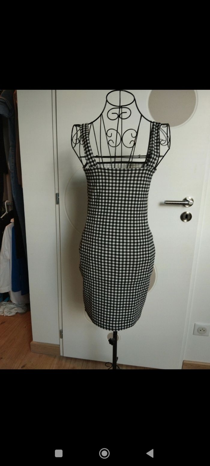 Robe courte - photo numéro 4