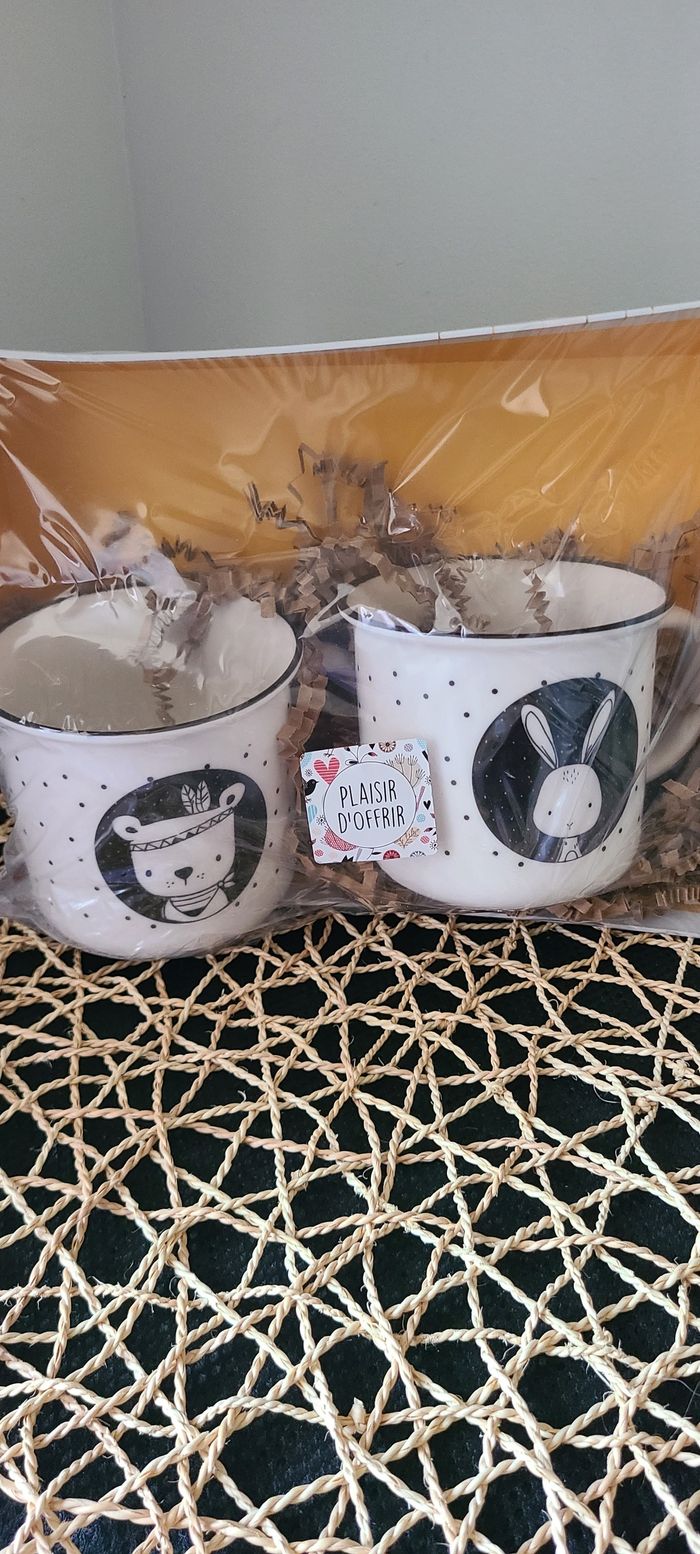 Lot de 2 tasses à café en porcelaine - photo numéro 2