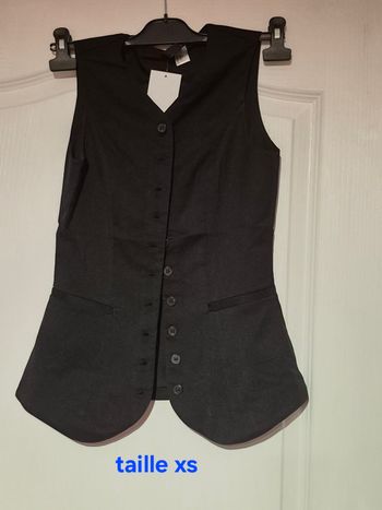 Bolero, gilet sans manches femme  taille xs neuf