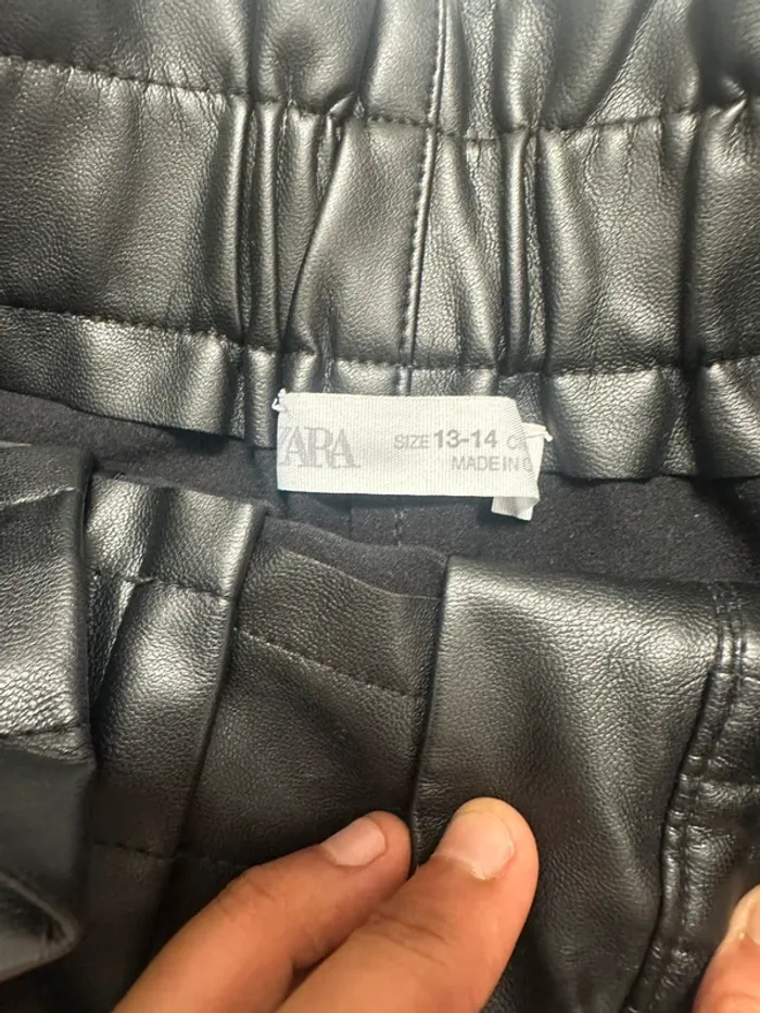 Short simili cuir Zara – Noir – Taille 13-14 ans - photo numéro 4