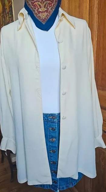 Blouse vintage fendue colori crème