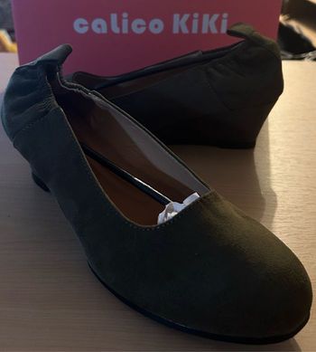 1 compenser à talon olive neuf