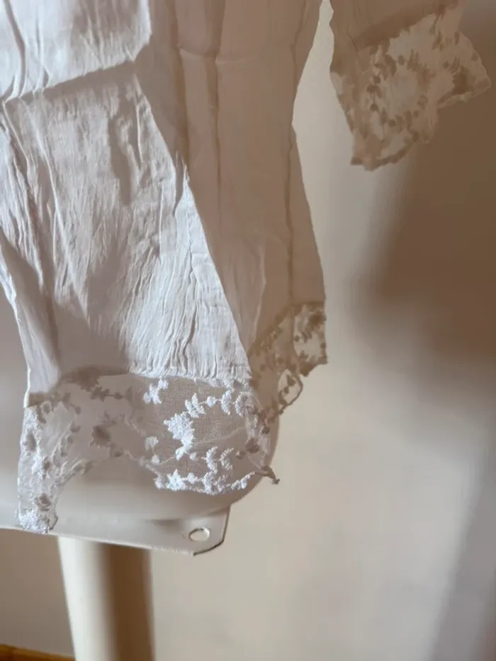Top en lin blanc en très bon état taille S - photo numéro 4