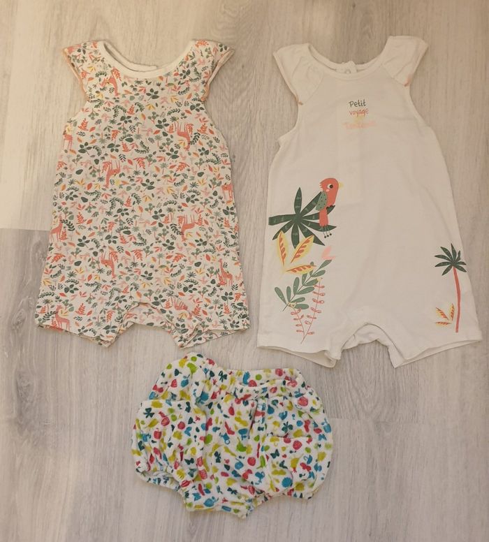 Lot vêtements 9 mois