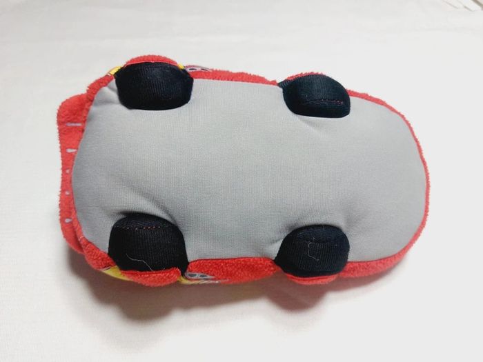 Peluche Cars Flash mc Queen - photo numéro 5