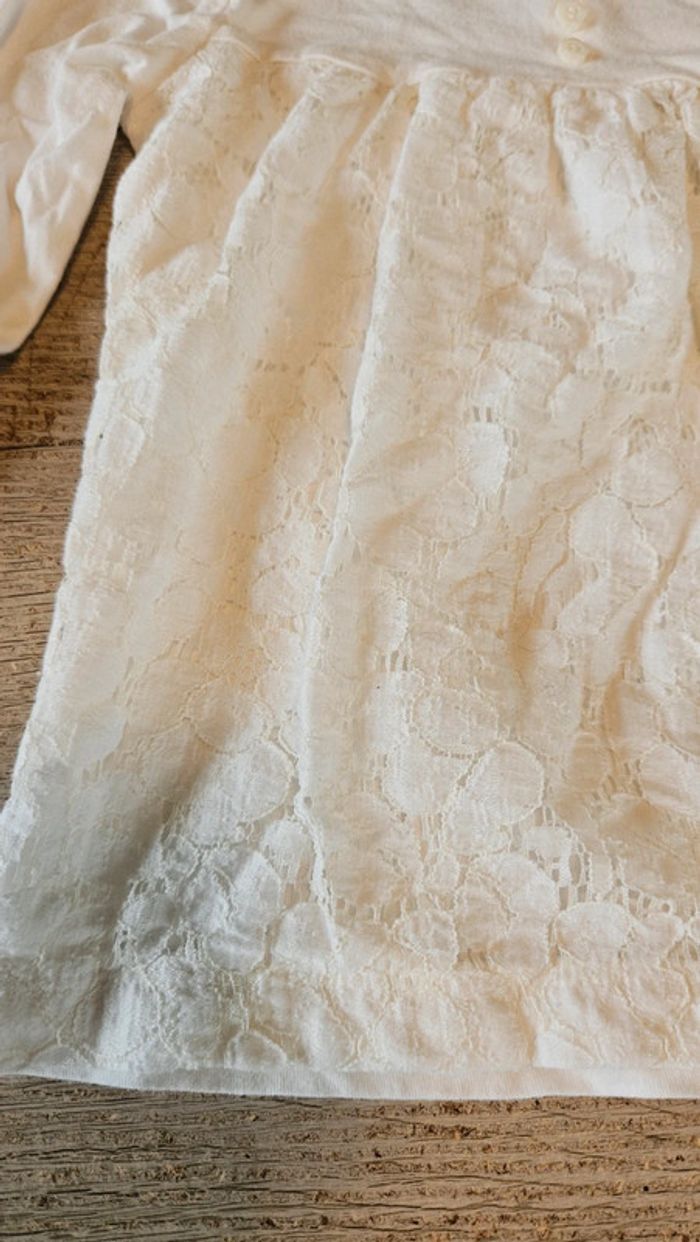 Blouse blanche classique à manches longues avec dentelle, Young Dimension, 2/3 ans, jamais mise - photo numéro 6