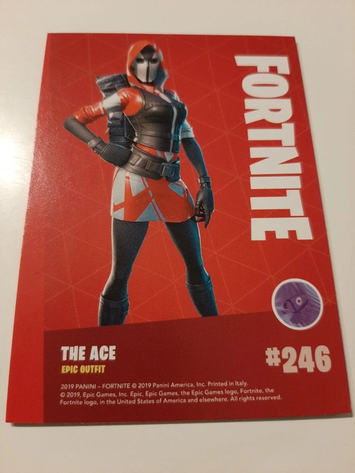 Carte Fortnite #246 The Ace série 1 - rareté épique - Panini - photo numéro 3