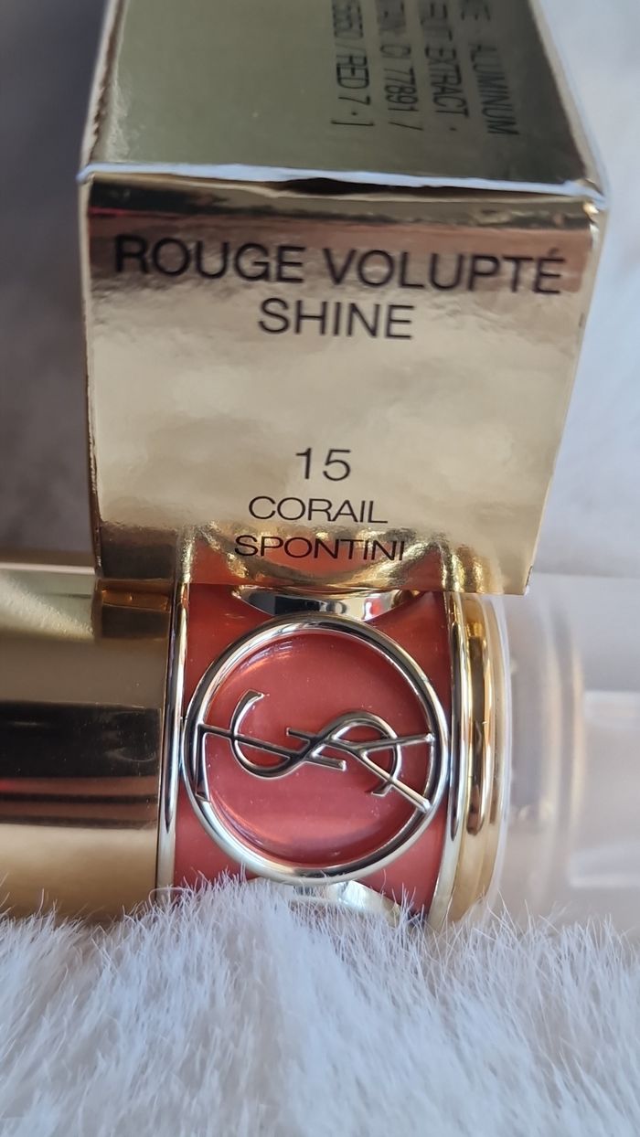 Rouge volupté shine oil-in-stick - photo numéro 8