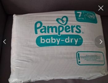 Pampers taille 7 - 90 couches