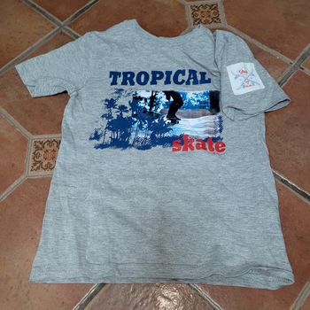 Tee-shirt 7/8 ans