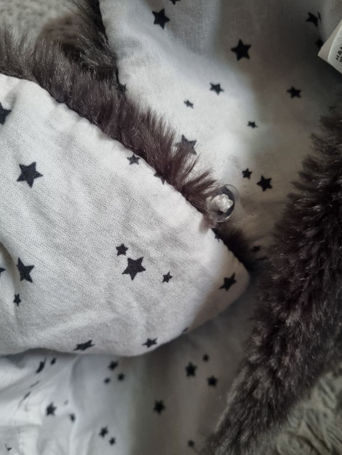 Veste sans manches fausse fourrure noir 1½-2ans - photo numéro 5