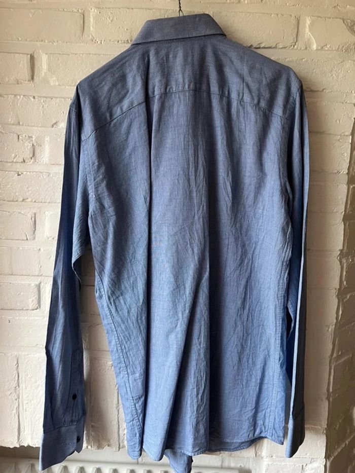 Chemise bleue - photo numéro 2