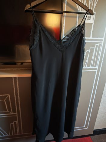 Robe style nuisette dentelle noire Zara T.XS